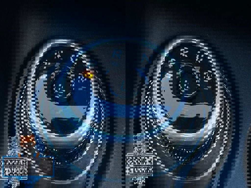 Used 2025 Ford Explorer ST-Line w/ ST-Line Street Pack image 18