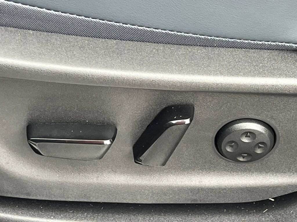 Certified 2023 Nissan Ariya image 19