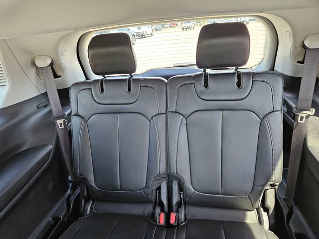 Used 2023 Jeep Grand Cherokee L Limited AWD/4WD image 26