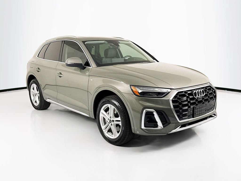Certified 2023 Audi Q5 e Premium Plus w/ Premium Plus Package AWD/4WD image 3