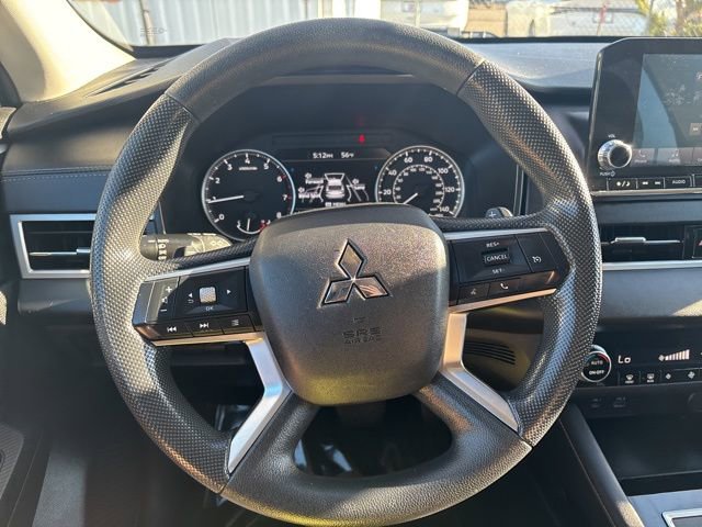 Used 2022 Mitsubishi Outlander ES image 18