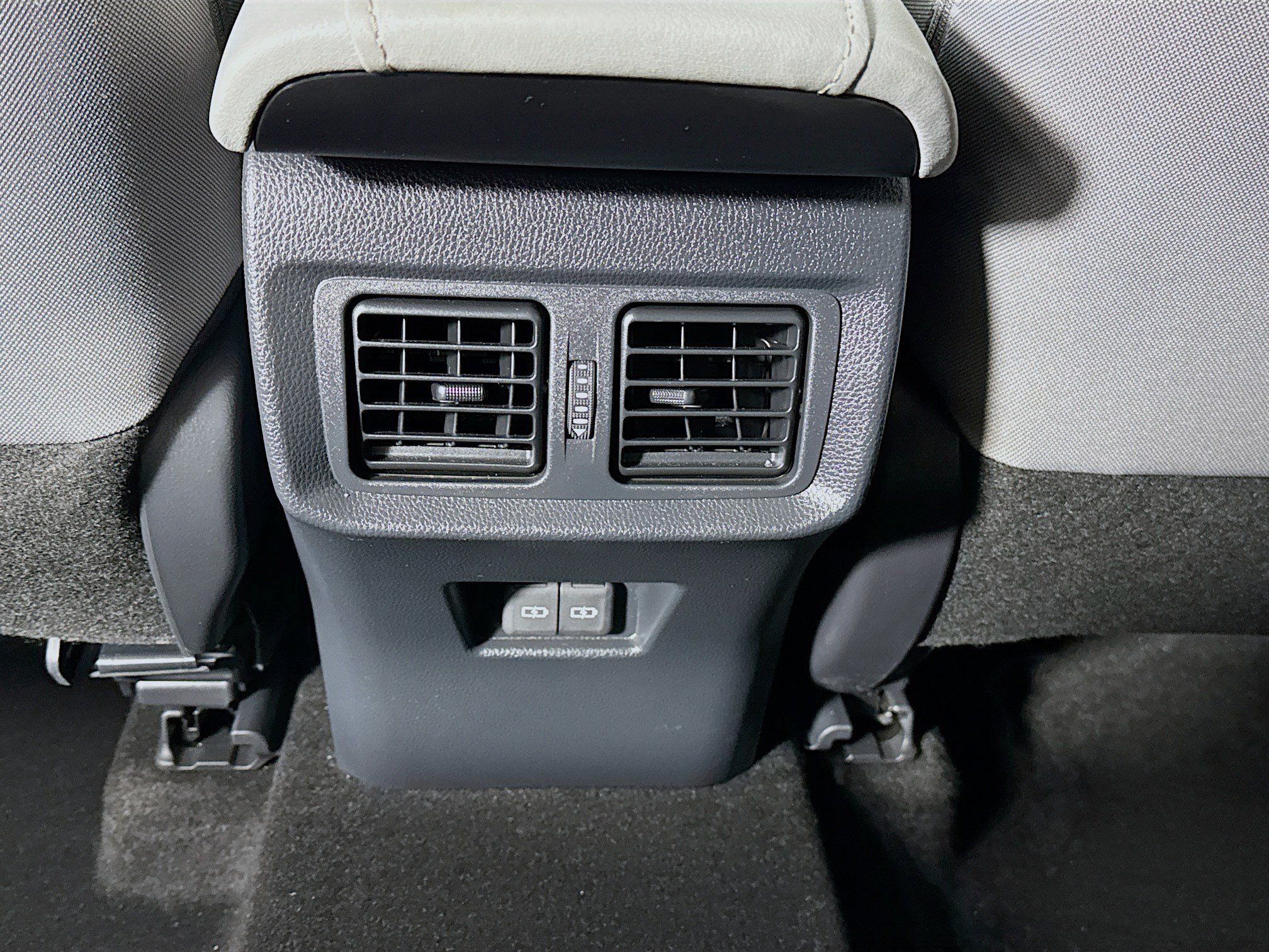Certified 2024 Toyota Venza LE AWD/4WD image 24