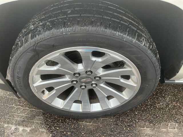 Used 2017 Cadillac Escalade Premium Luxury image 17