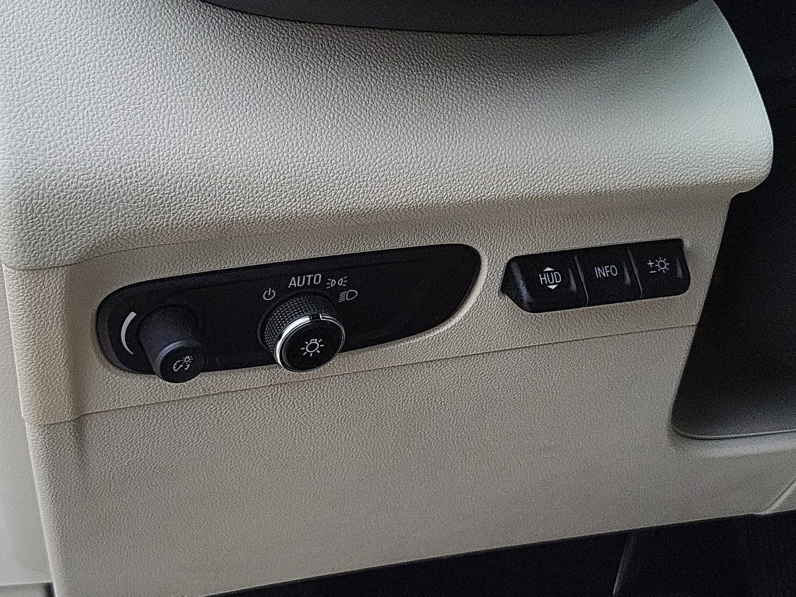 Certified 2023 Buick Envision Avenir AWD/4WD image 18