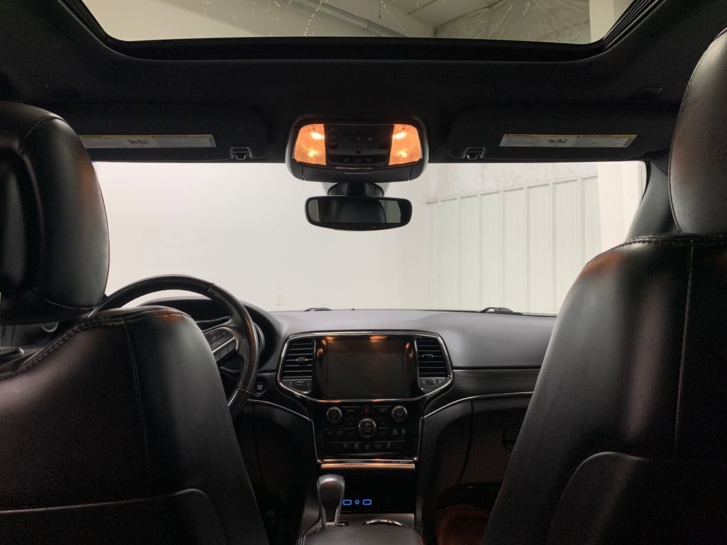 Used 2021 Jeep Grand Cherokee Limited AWD/4WD image 21