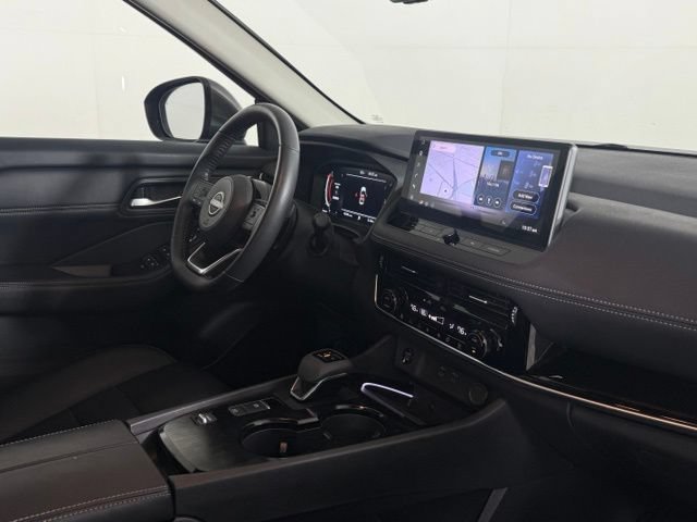 Used 2024 Nissan Rogue SL w/ SL Premium Package FWD image 16