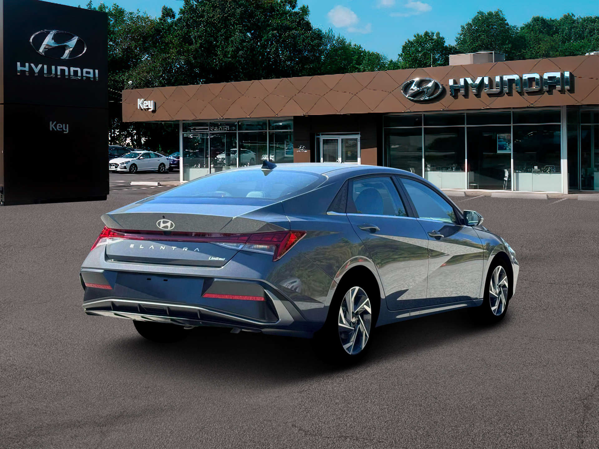 New 2026 Hyundai Elantra Limited FWD image 5