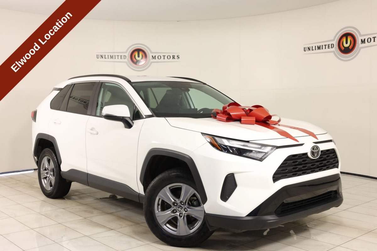 Used 2022 Toyota RAV4 XLE AWD/4WD image 1