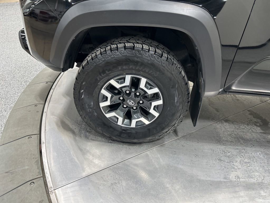 Used 2023 Toyota Tacoma TRD Off-Road w/ TRD Premium Off Road Package image 30
