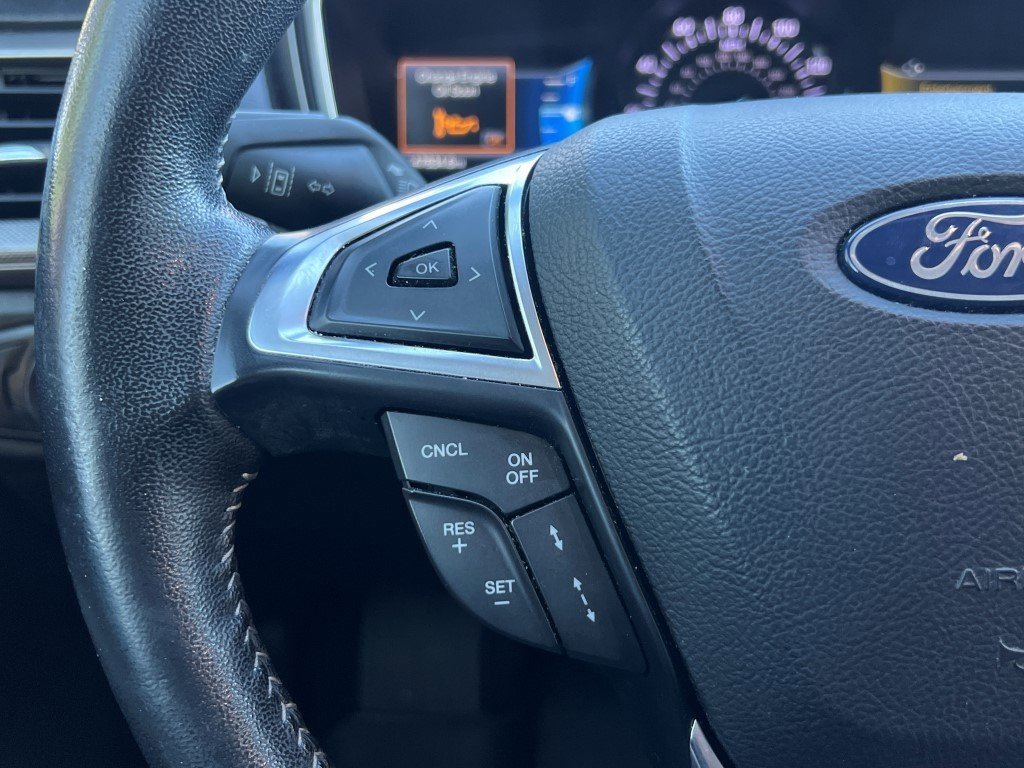 Used 2020 Ford Fusion SE w/ Equipment Group 151A image 21