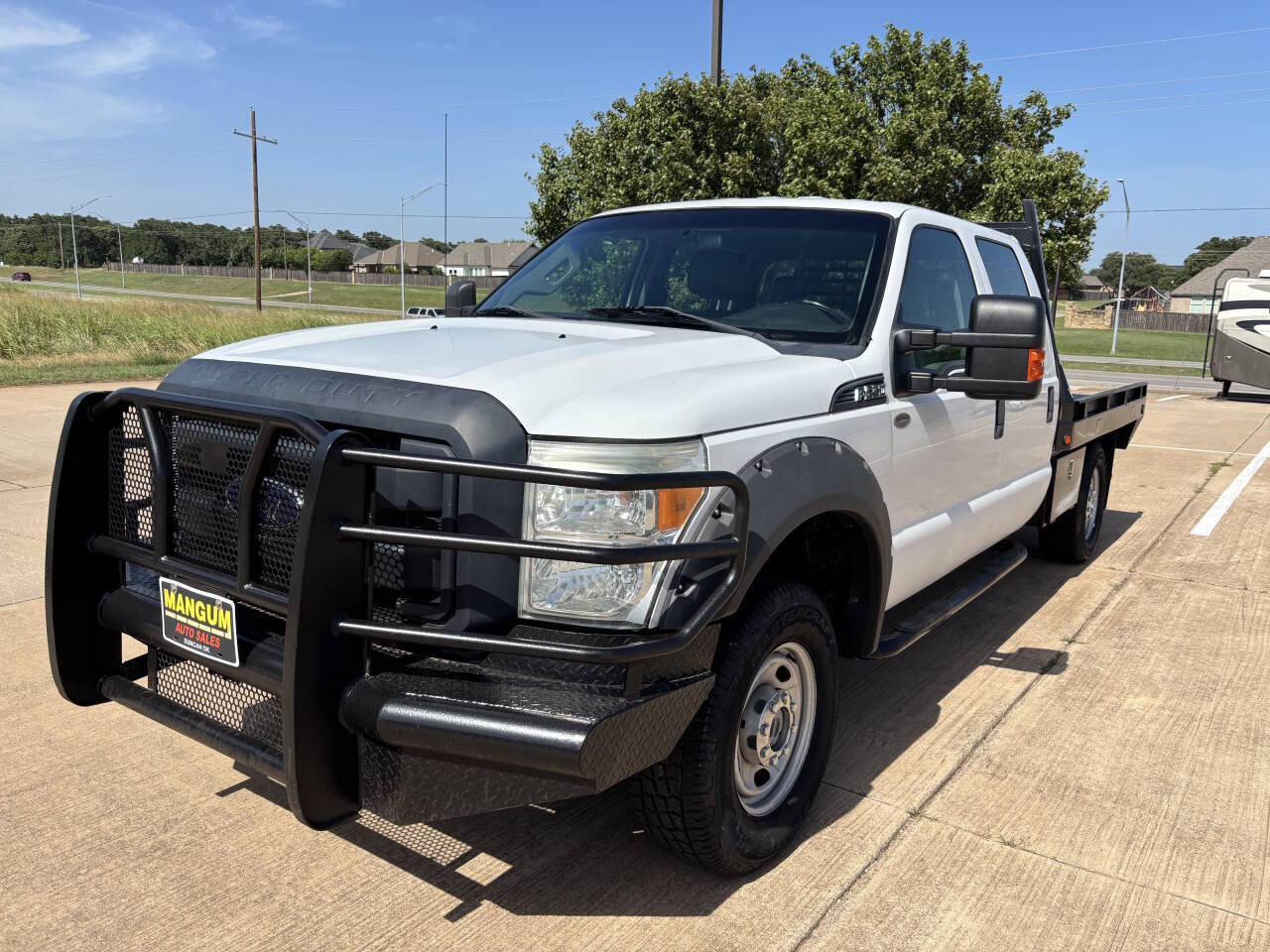 Used 2014 Ford F250 XL w/ Power Equipment Group AWD/4WD image 3