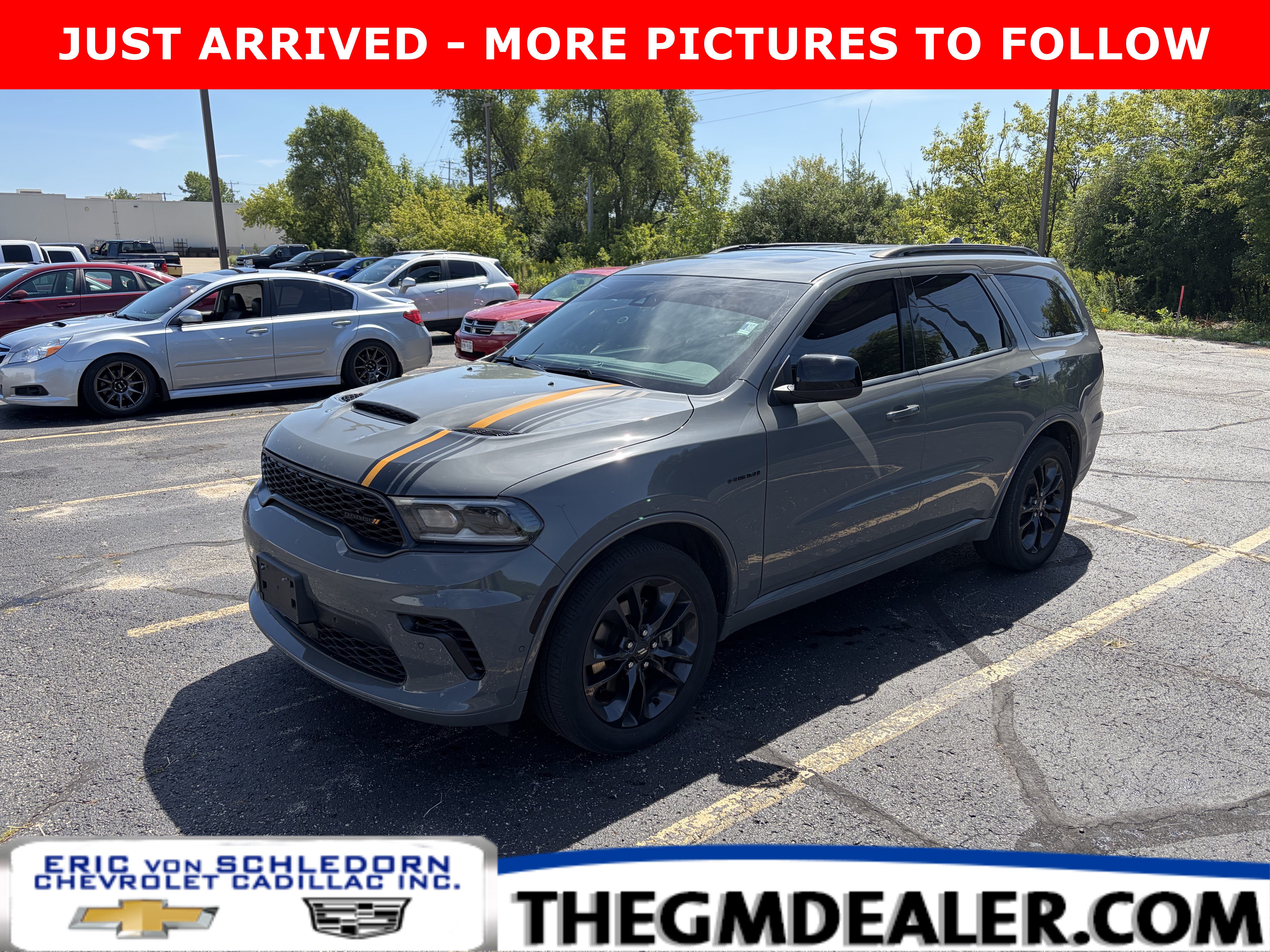 Used 2023 Dodge Durango R/T w/ Hemi Orange Plus Package AWD/4WD image 1