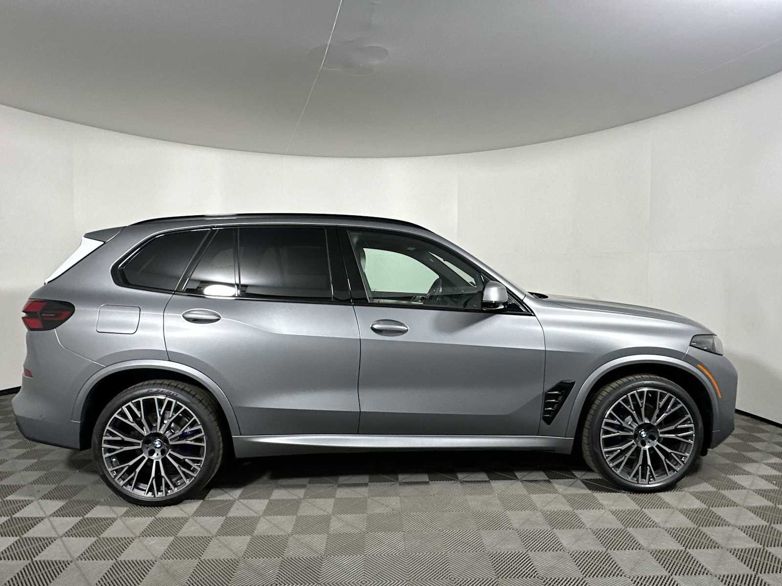 New 2026 BMW X5 xDrive40i image 8