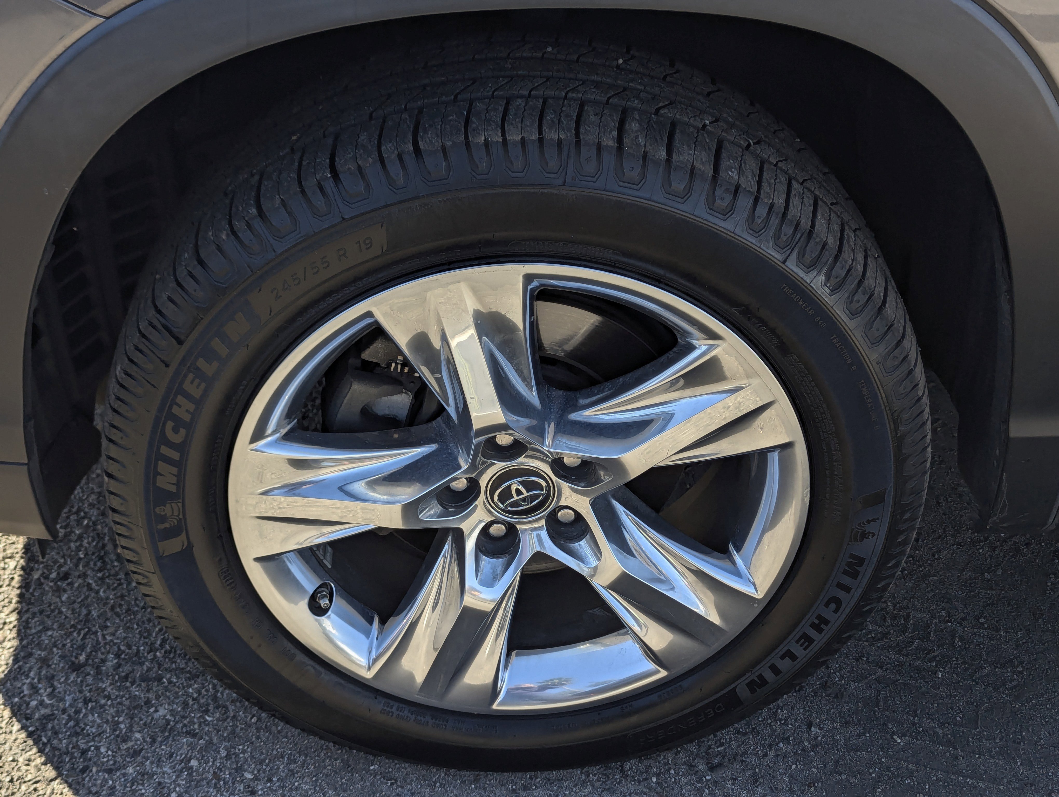 Used 2018 Toyota Highlander Limited image 6