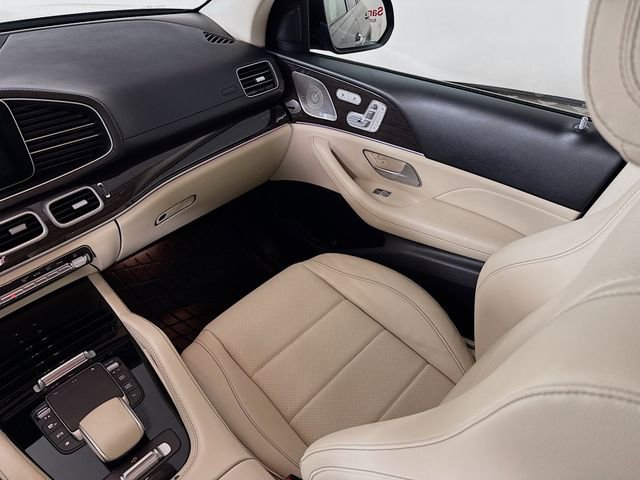 Used 2022 Mercedes-Benz GLS 450 4MATIC image 25