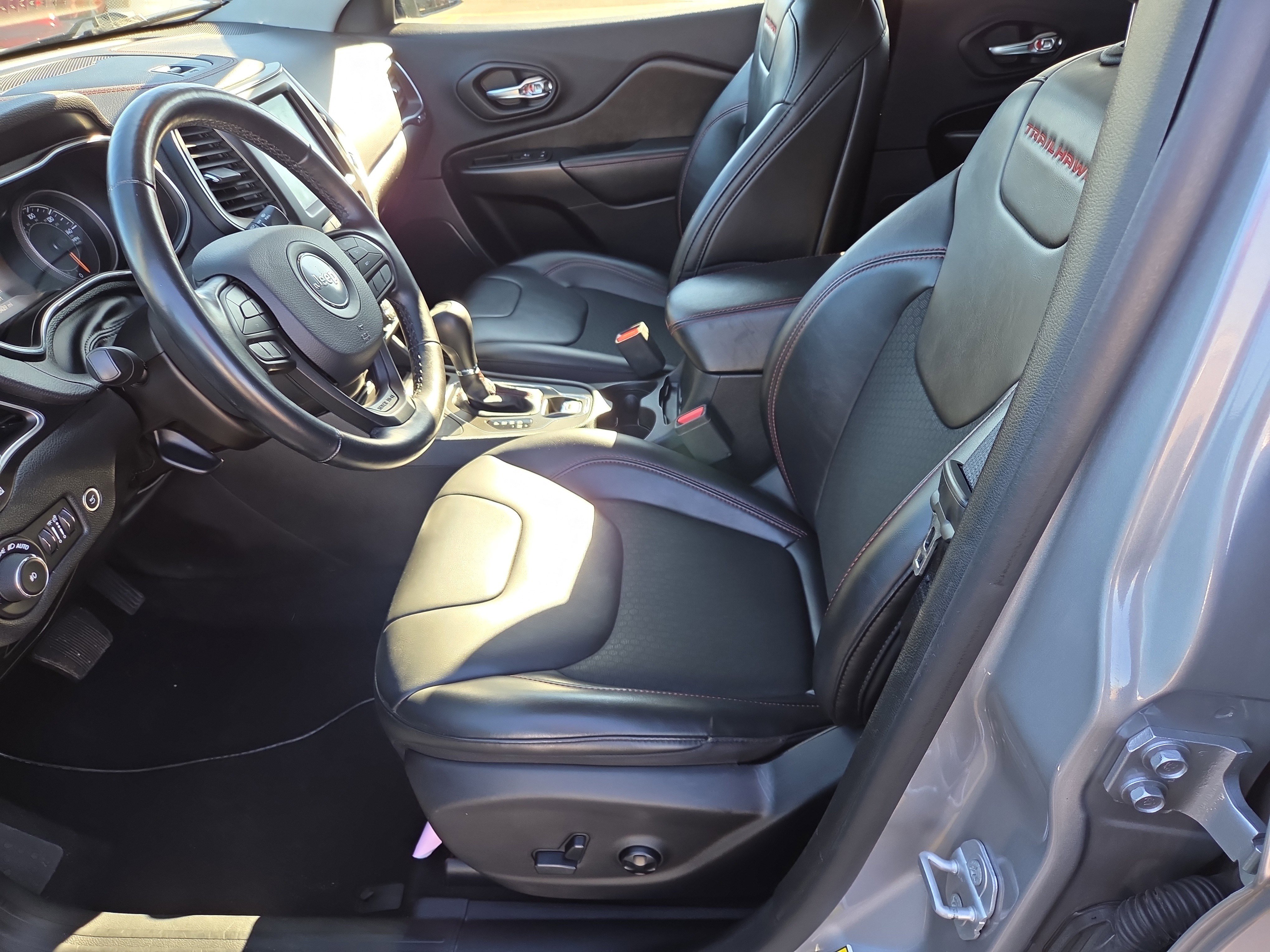 Certified 2020 Jeep Cherokee Trailhawk w/ Comfort/Convenience Group image 5