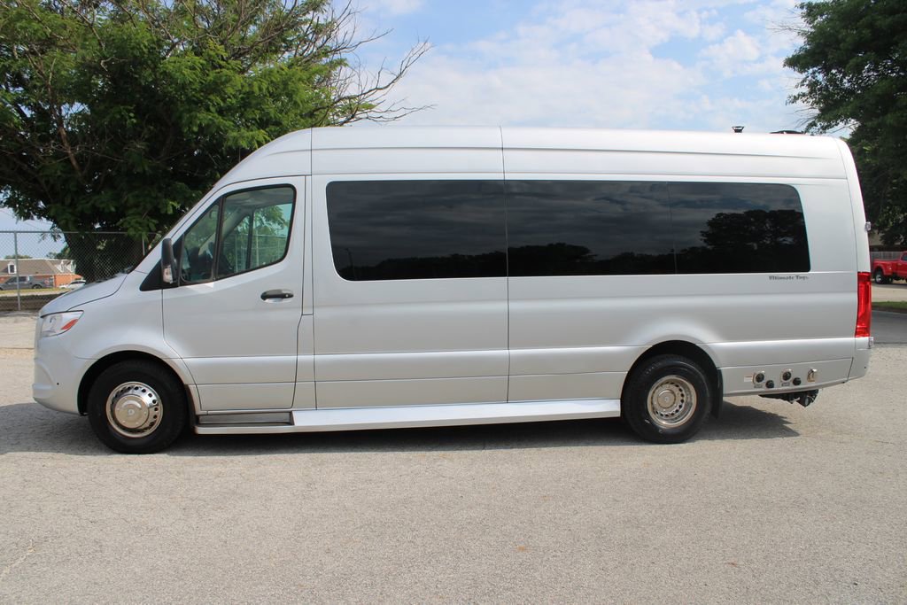 Used 2021 Mercedes-Benz Sprinter 3500 image 6
