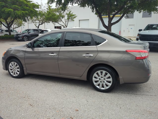 Used 2015 Nissan Sentra SV FWD image 8