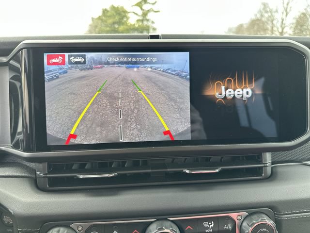 Used 2024 Jeep Wrangler Unlimited Rubicon 392 AWD/4WD image 25