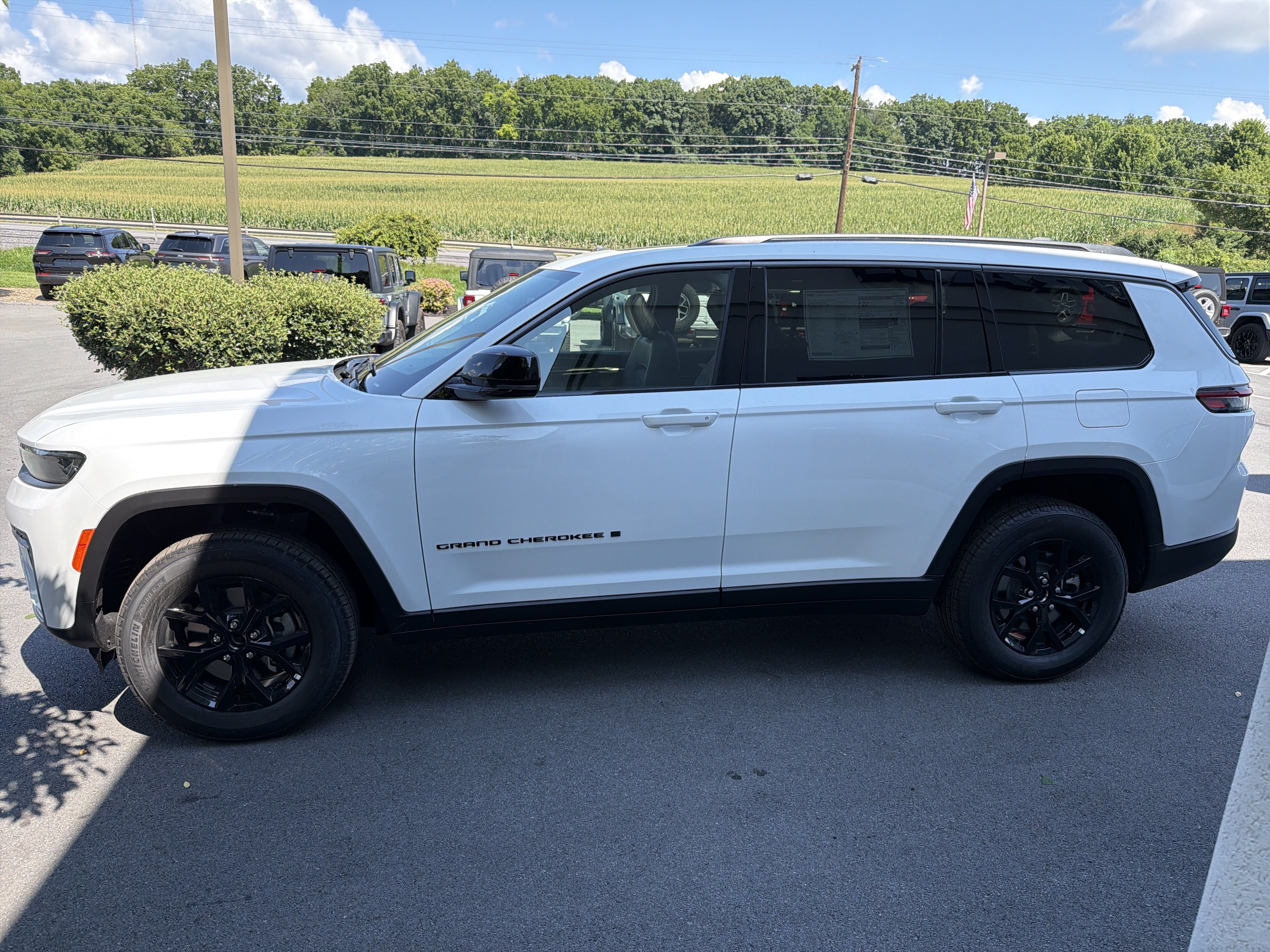 New 2026 Jeep Grand Cherokee L 4WD image 7