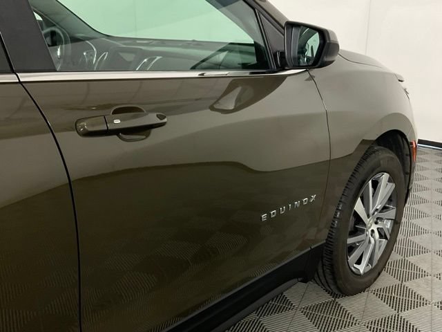 Used 2024 Chevrolet Equinox LT FWD image 9
