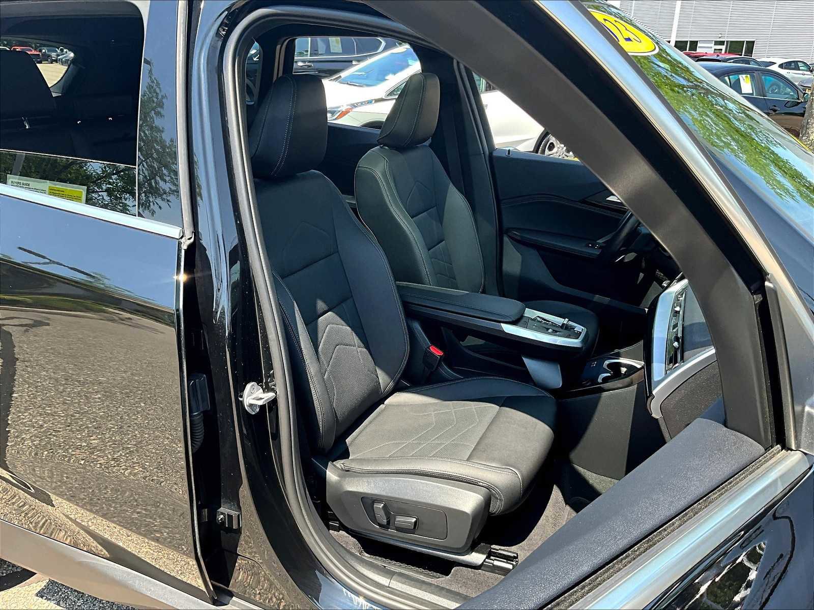Used 2023 BMW X1 xDrive28i image 11