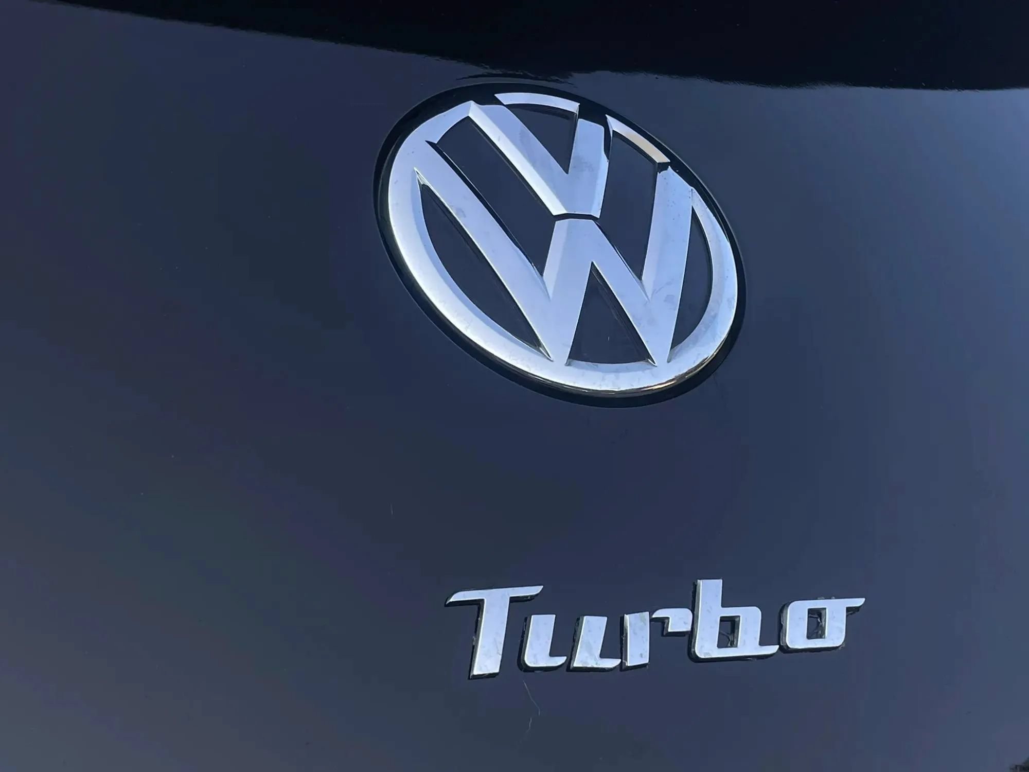 Used 2013 Volkswagen Beetle 2.0T FWD image 30