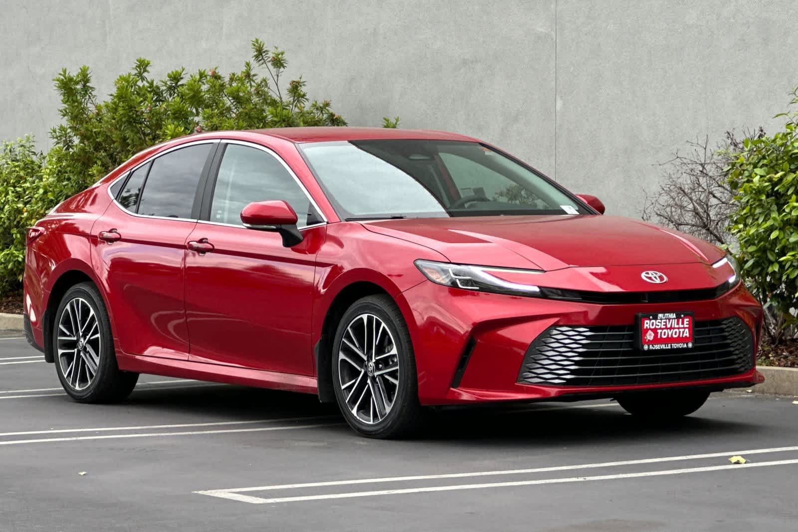 Certified 2025 Toyota Camry XLE AWD/4WD image 5