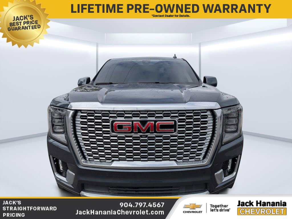 Used 2021 GMC Yukon XL Denali w/ Denali Premium Package image 8