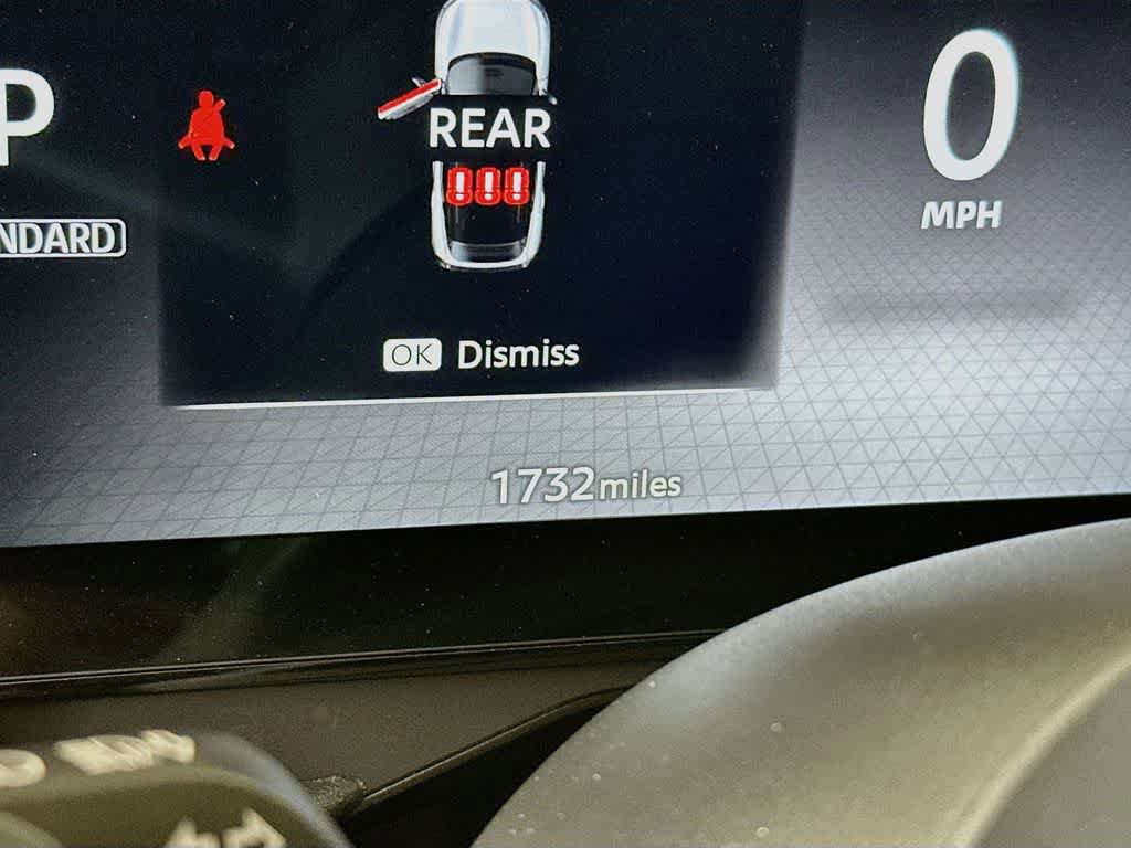 Used 2025 Nissan Kicks SR FWD image 19