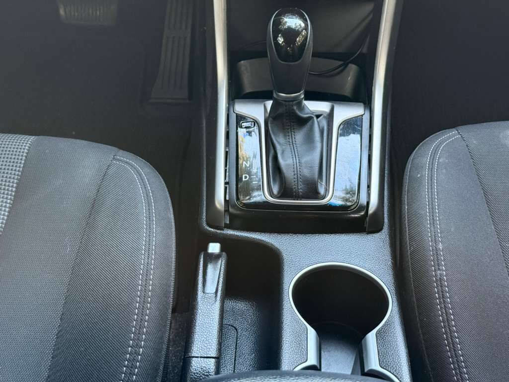 Used 2016 Hyundai Elantra GT FWD image 18