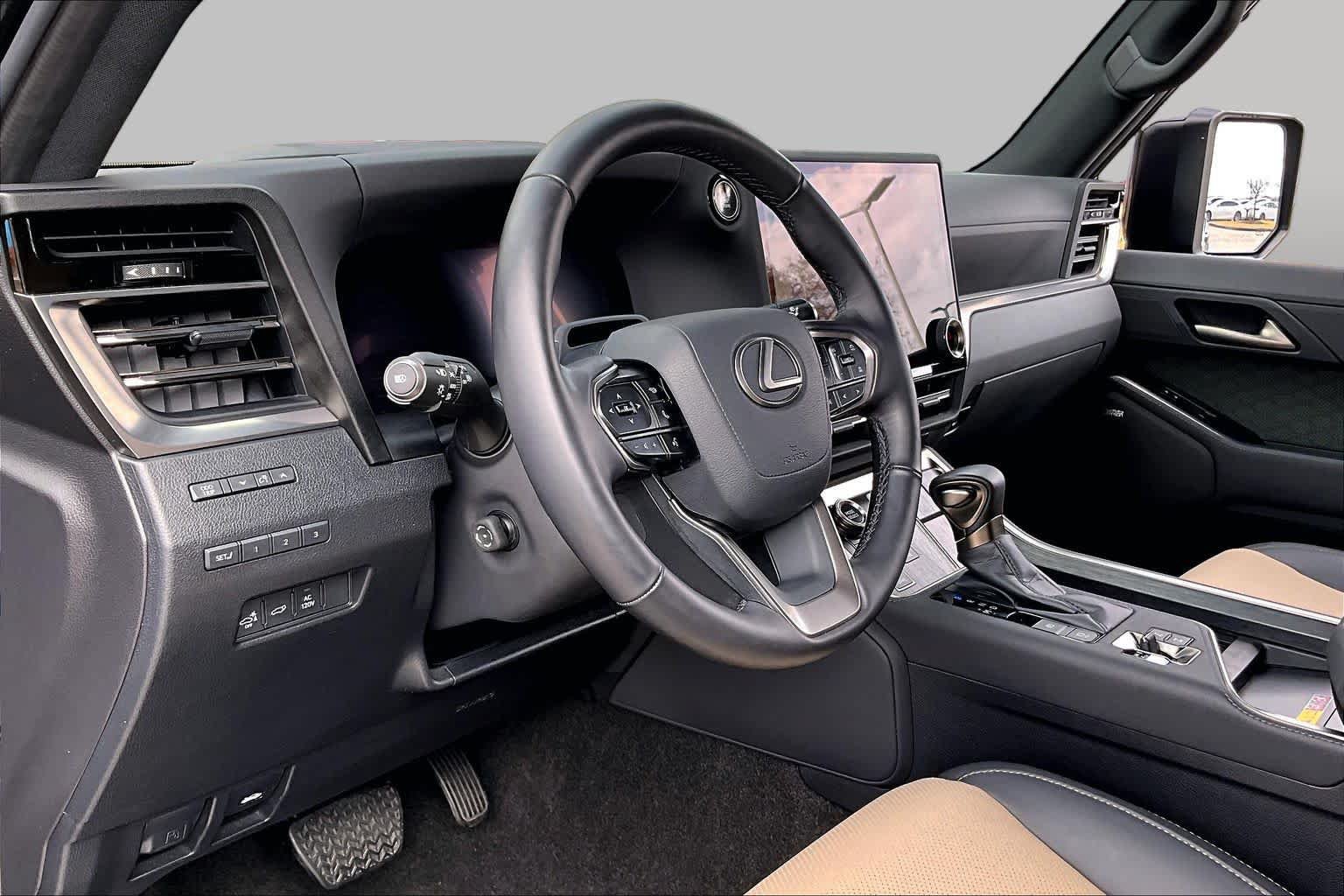 Used 2024 Lexus GX 550 AWD/4WD image 22