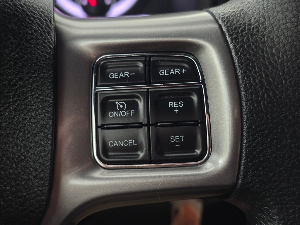 Used 2021 RAM 1500 Warlock AWD/4WD image 38