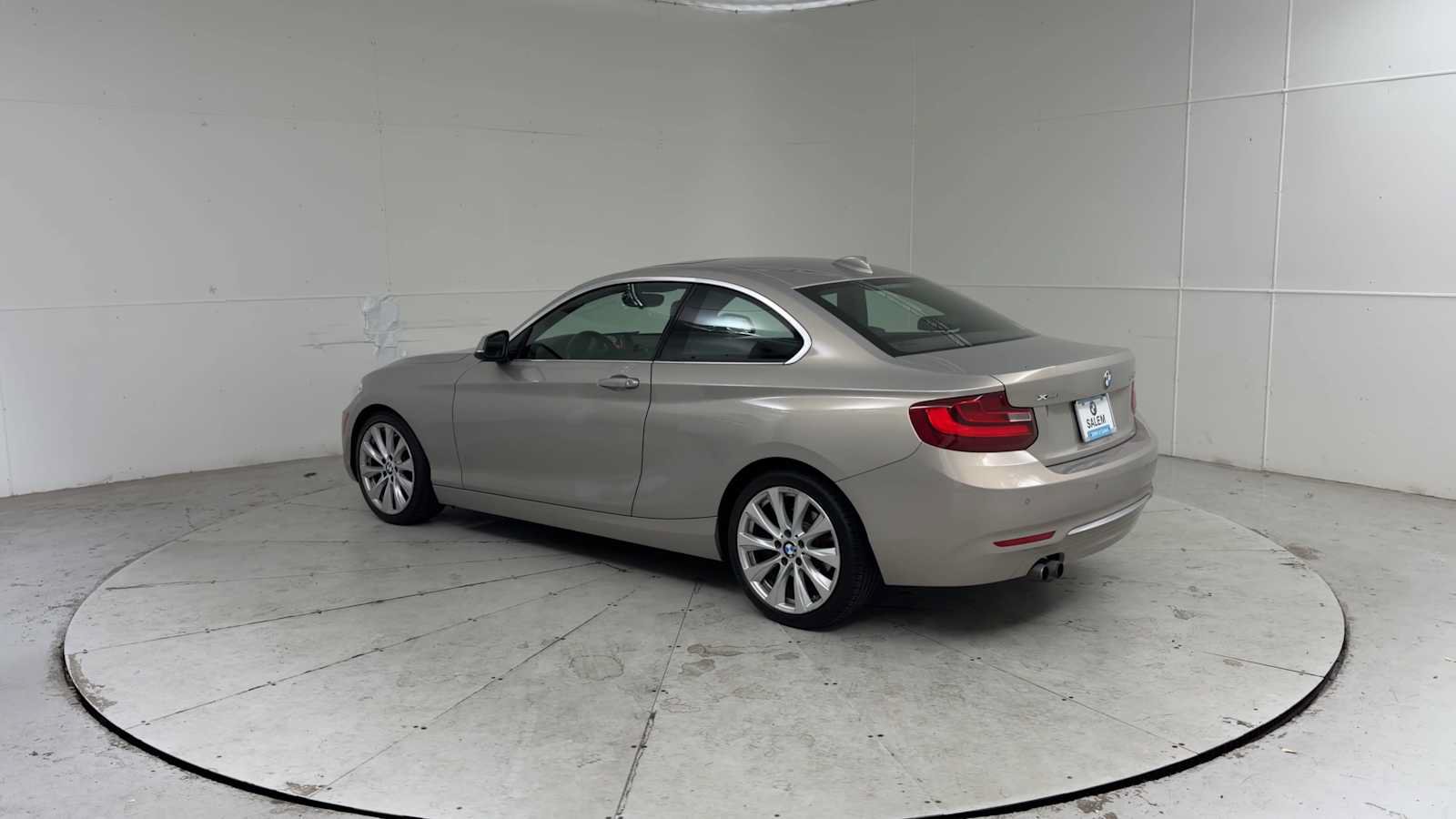 Used 2016 BMW 228i xDrive Coupe AWD/4WD image 4