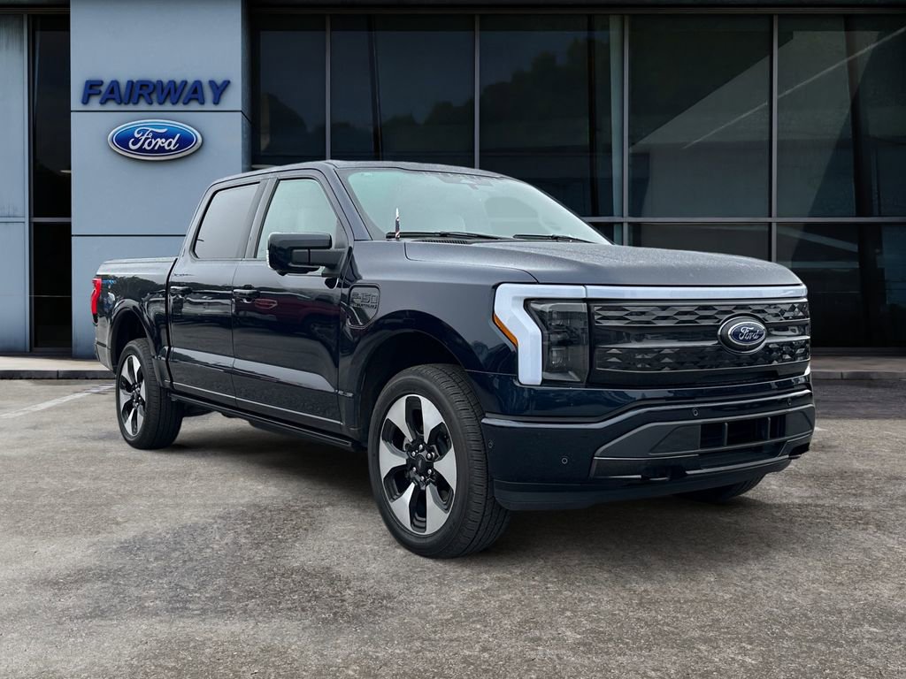 Used 2023 Ford F150 Lightning Platinum image 3