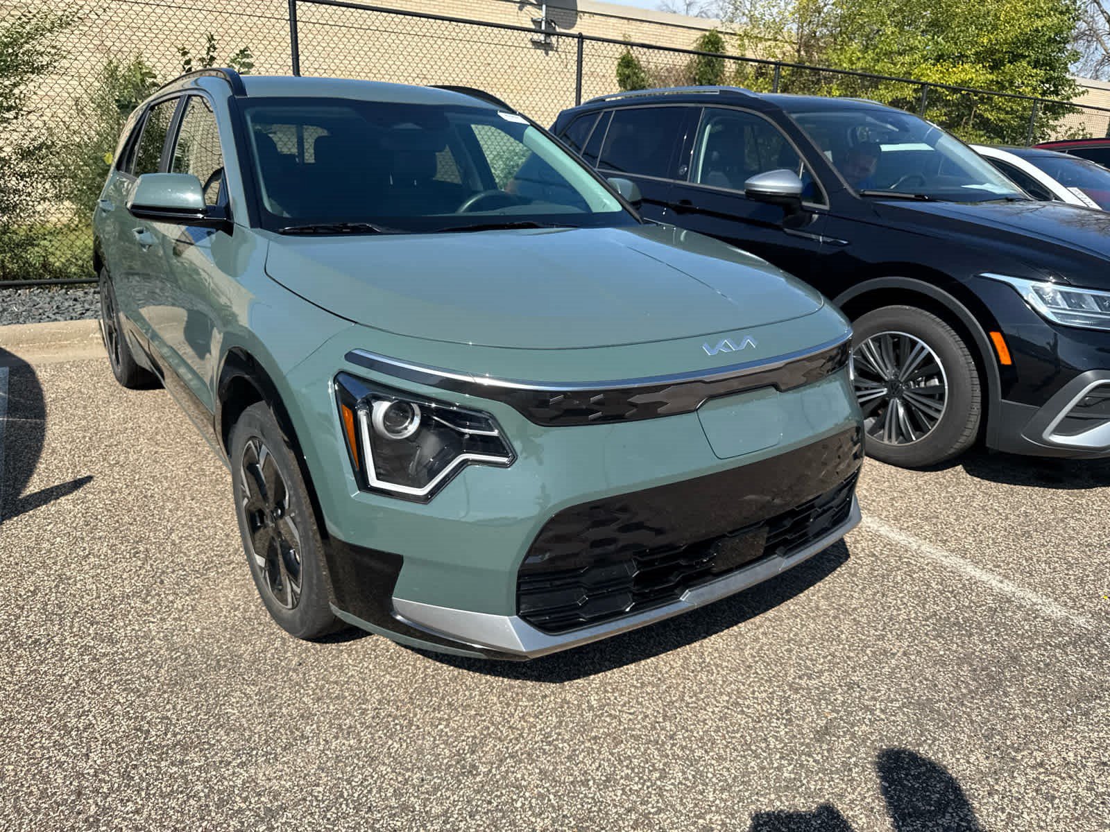 Used 2024 Kia Niro Wind w/ Wind Preserve Package FWD image 2