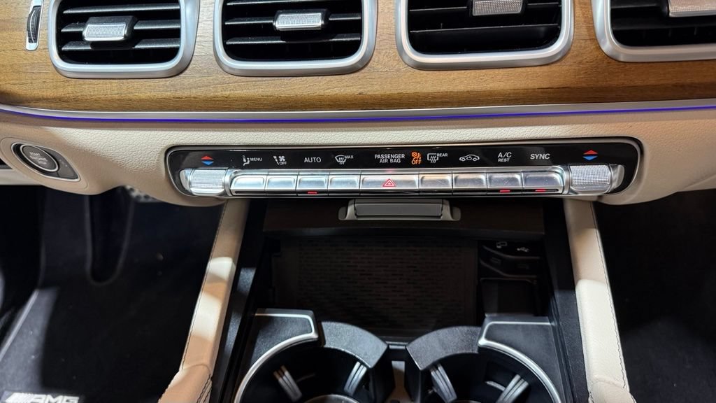Used 2021 Mercedes-Benz GLS 580 4MATIC image 16