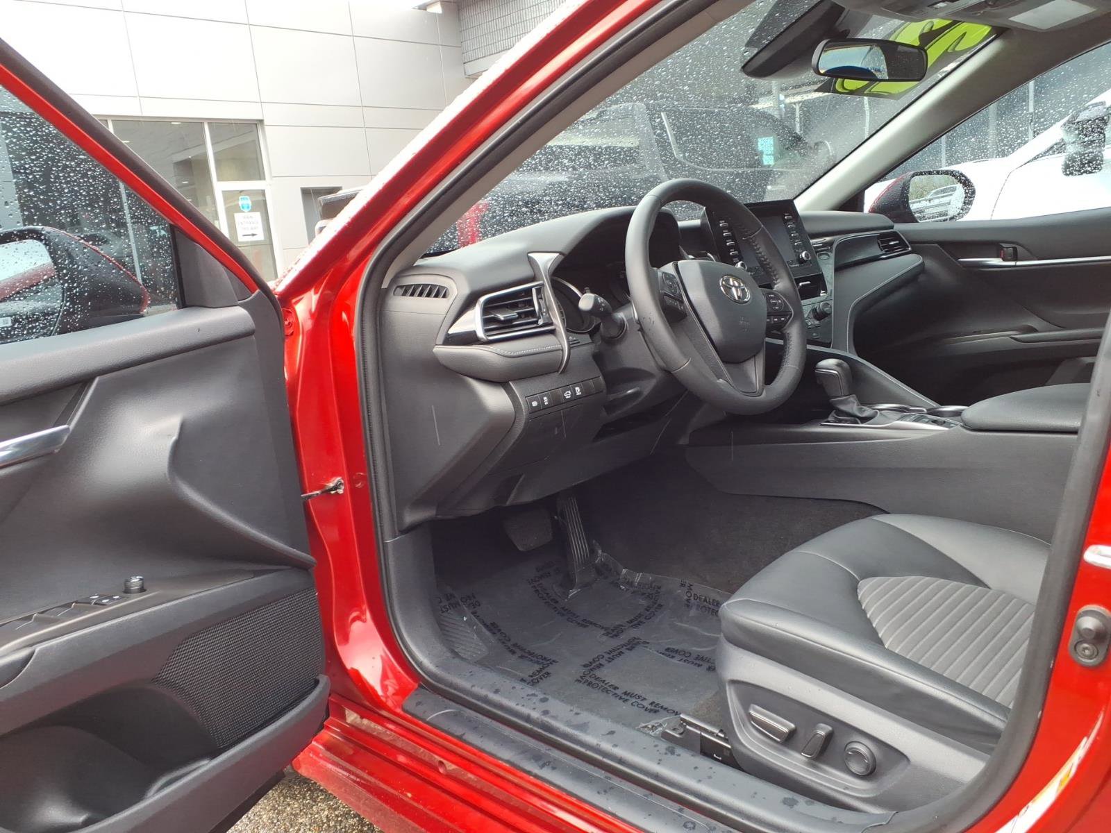 Certified 2023 Toyota Camry SE AWD/4WD image 18