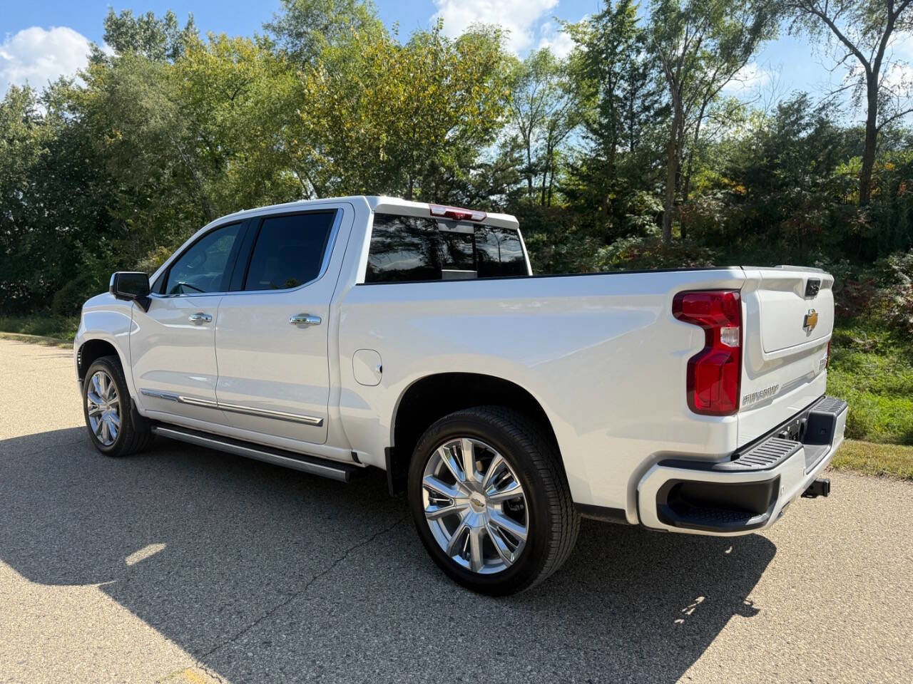 Used 2025 Chevrolet Silverado 1500 High Country image 7