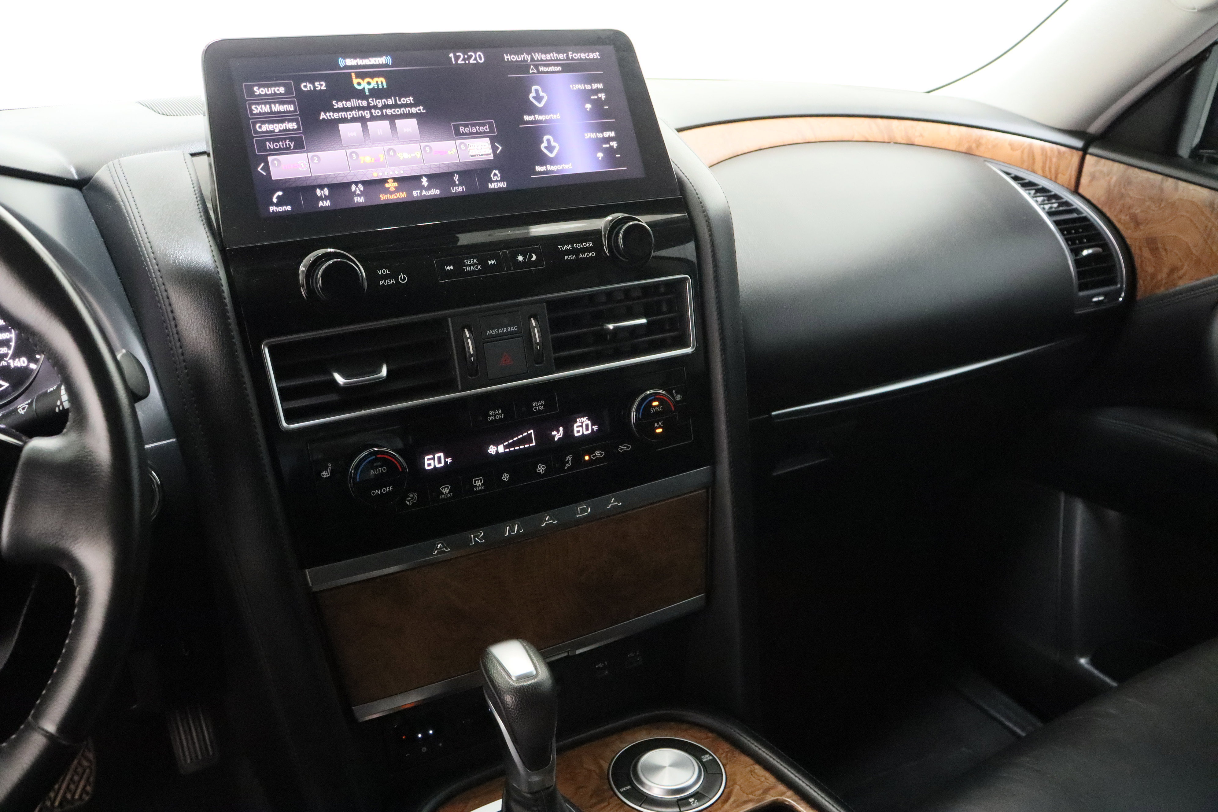 Used 2021 Nissan Armada SL w/ Captain's Chairs Package RWD image 16