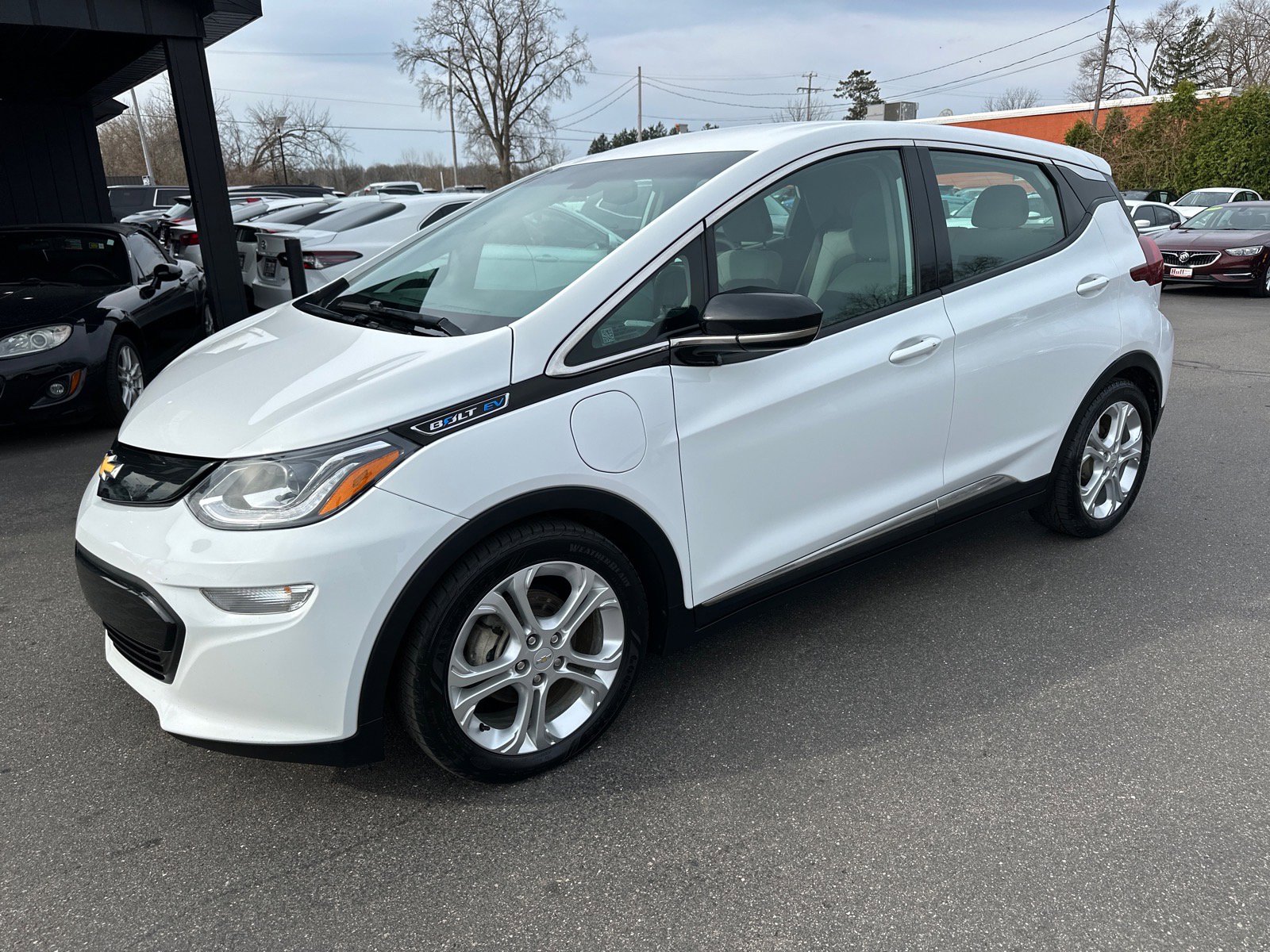 Used 2019 Chevrolet Bolt LT FWD image 1