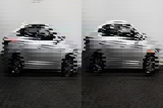 Used 2017 Hyundai Elantra ECO image 4