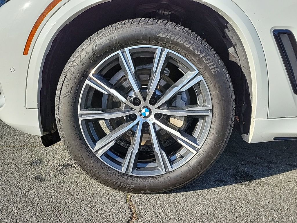 Used 2022 BMW X5 xDrive40i w/ M Sport Package image 8