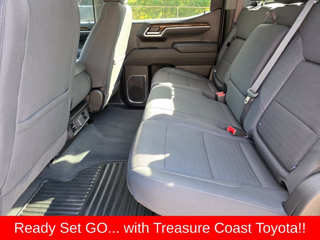 Used 2025 GMC Sierra 1500 Elevation RWD image 22