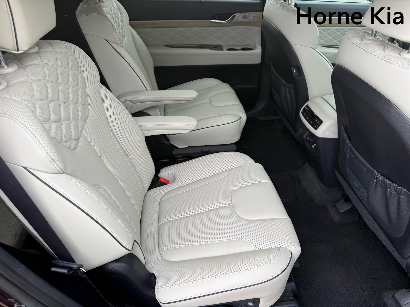 Used 2022 Hyundai Palisade Calligraphy w/ Cargo Package image 29