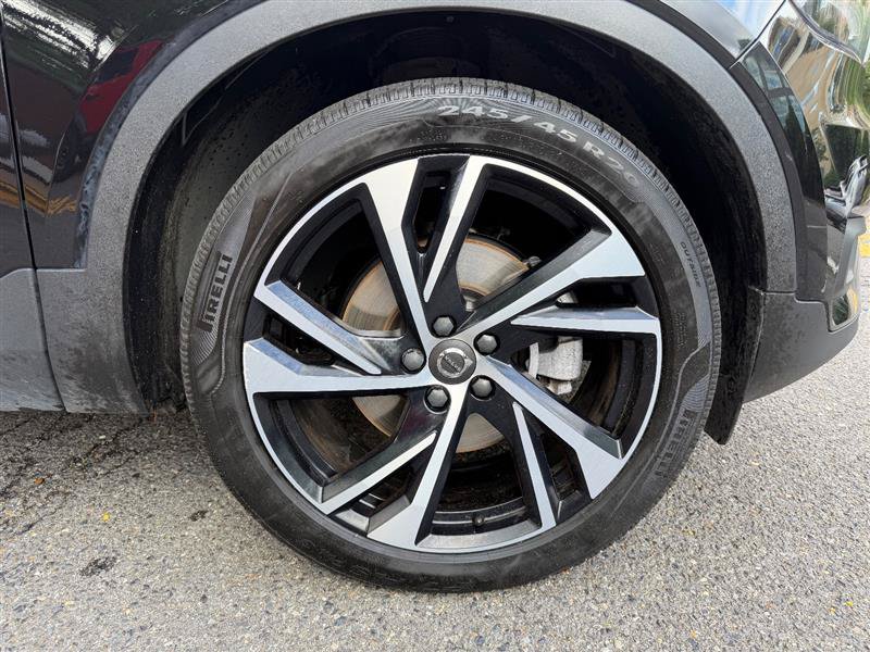 Used 2020 Volvo XC40 T5 R-Design w/ Protection Package Premier AWD/4WD image 18