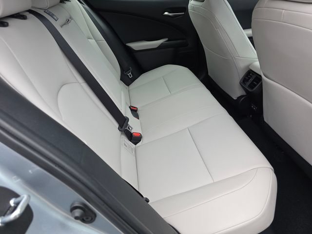 Used 2024 Lexus UX 250h FWD w/ Premium Package image 13