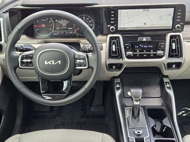 Certified 2022 Kia Sorento EX w/ Panoramic Sunroof Package FWD image 26