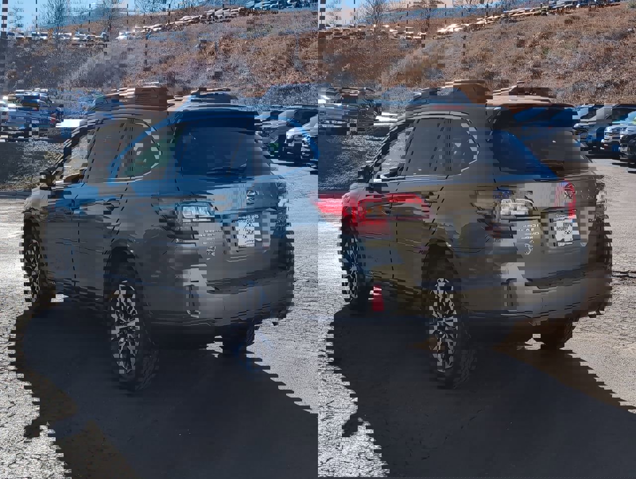 Used 2016 Subaru Outback 3.6R Limited image 5