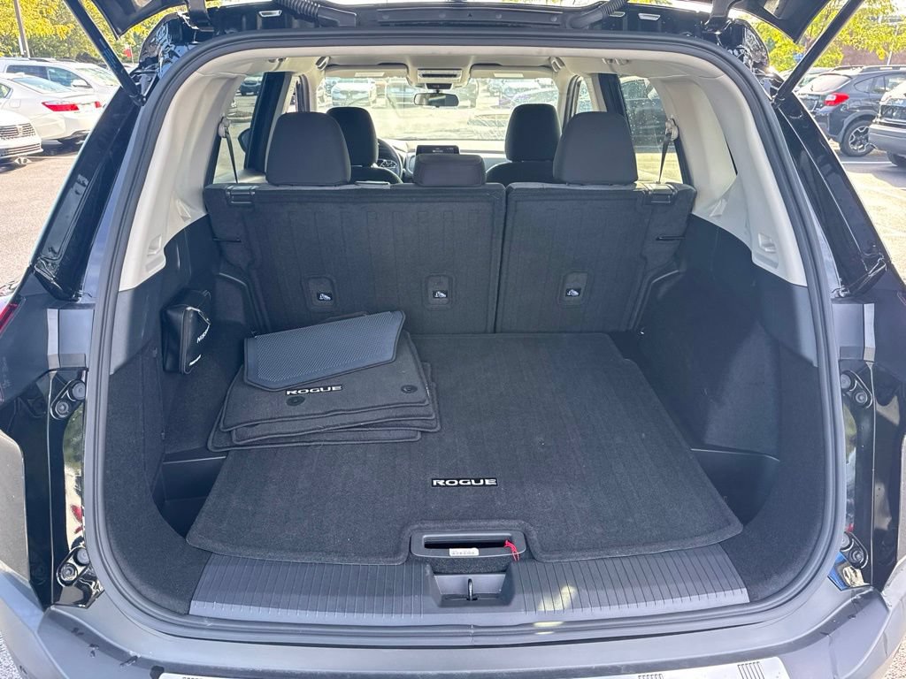Used 2023 Nissan Rogue SV AWD/4WD image 10
